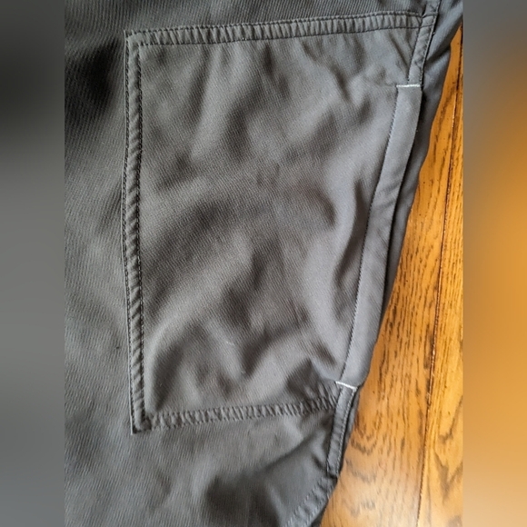 Roots Tech men's shorts gray Size 36 - Picture 9 of 10